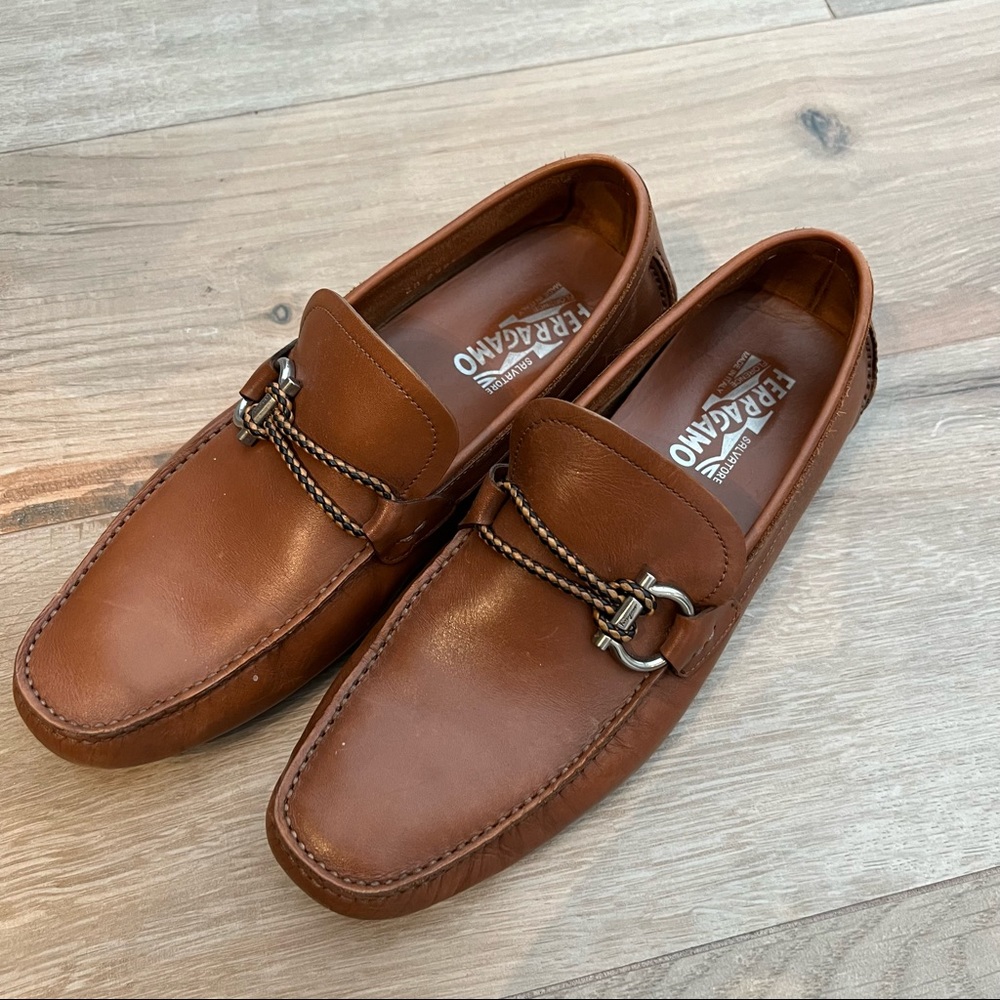 SOLD Salvatore Ferragamo loafers 👞 sz 8